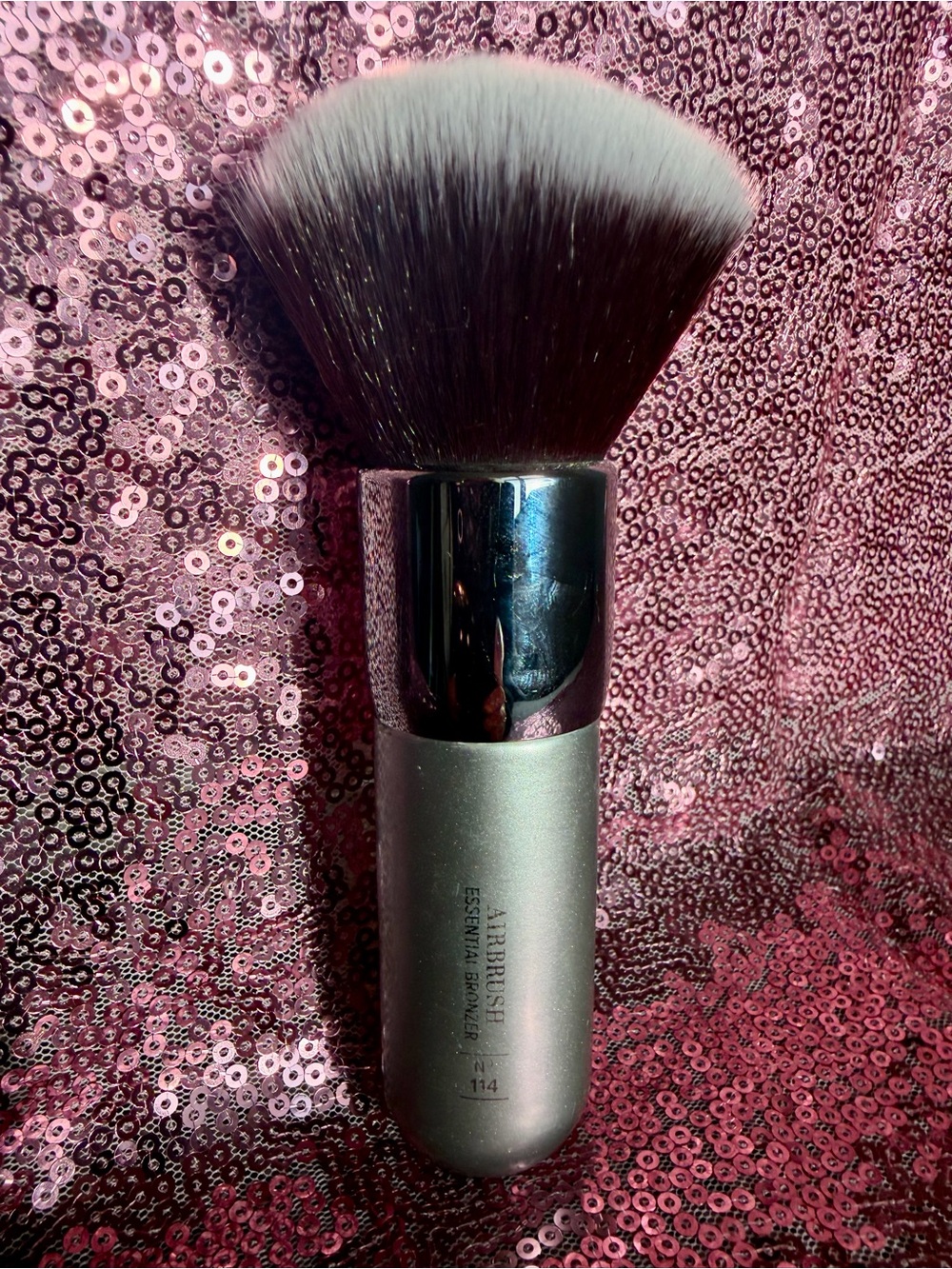 🎀It Cosmetics Large Airbrush - No 114🎀 - Picture 2 of 6